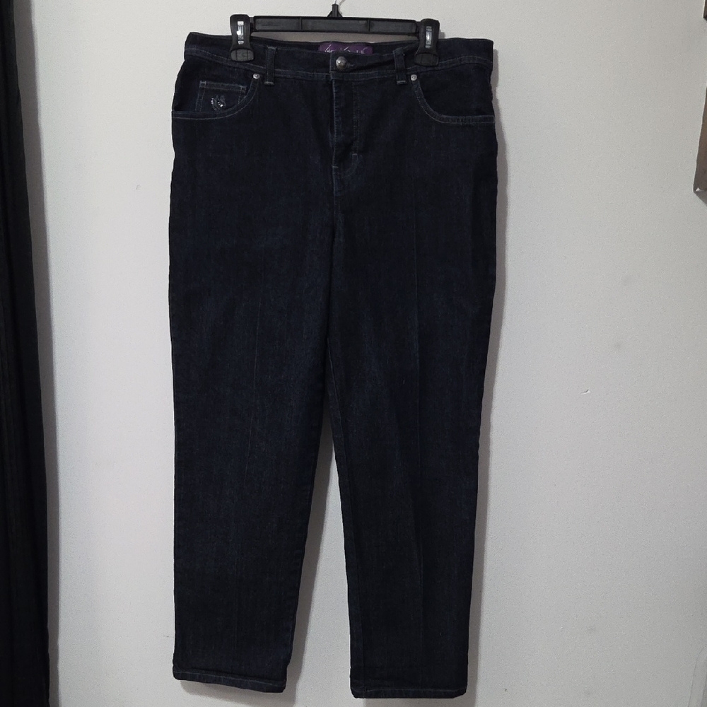 Excellant Condition Gloria Vanderbilt Amanda Indigo Straight Leg Jeans